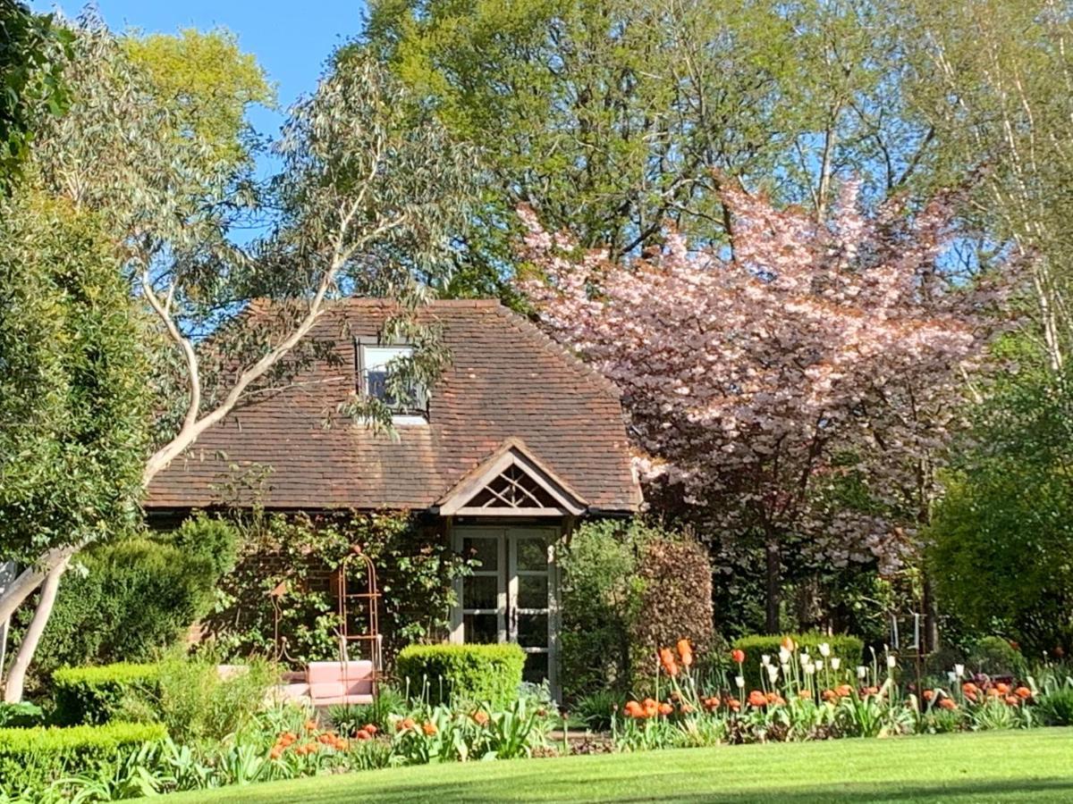 Bootmenders B&B Petersfield Exteriér fotografie